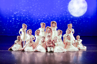 1-Dancing-in-the-Moonlight-1